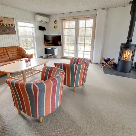 Andine - 1-2km From The Sea In Western Jutland By Interhome