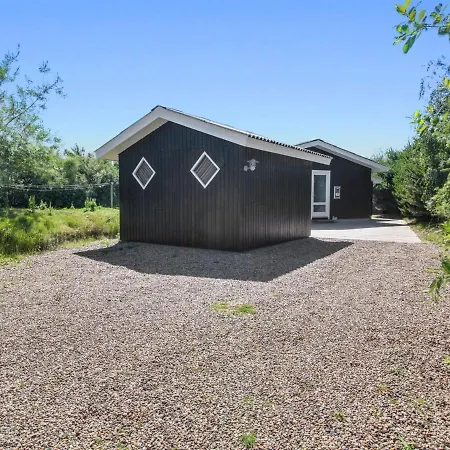 Holiday home Andine - 1-2km From The Sea In Western Jutland By Interhome